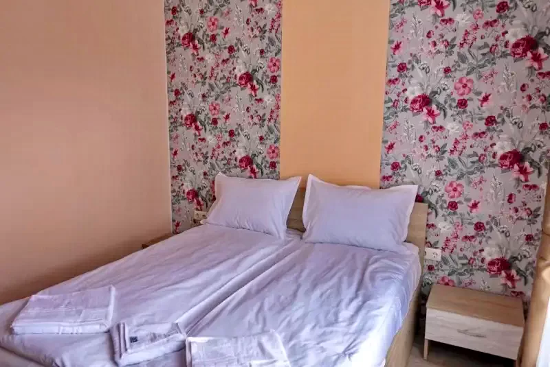 Dealu Cazare | Motel (K1412-37) Imaginea poate fi supusă drepturilor de autor. Se recomandă contactarea titularului drepturilor.