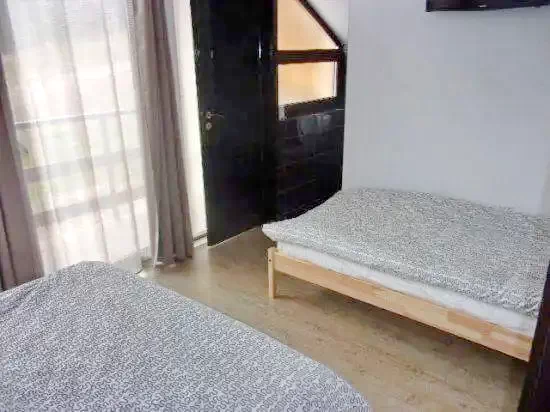  Szállás | Motel (K0256-11) A kép szerzői jogvédelem alatt állhat. Javasolt a kapcsolatfelvétel a jog tulajdonossal.