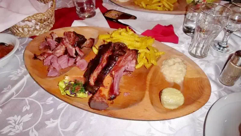 Sâncrai Cazare | Motel (K0753-15) Imaginea poate fi supusă drepturilor de autor. Se recomandă contactarea titularului drepturilor.