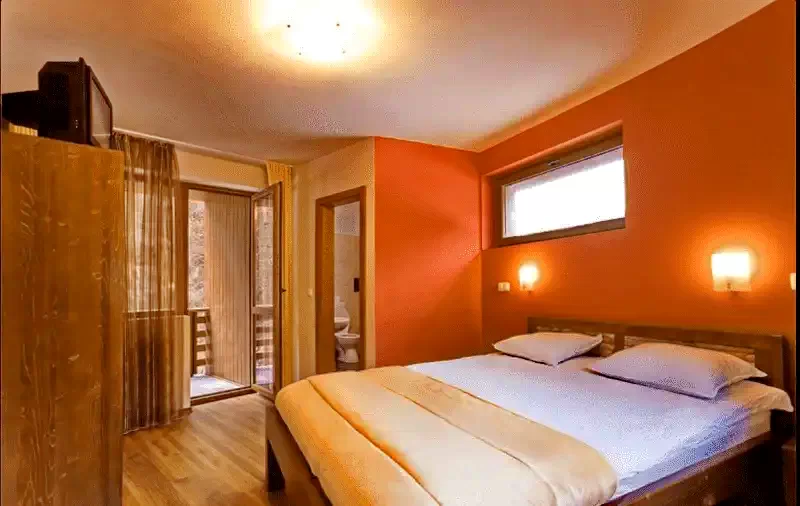 Harghita-Băi Cazare | Motel (K0373-14) Imaginea poate fi supusă drepturilor de autor. Se recomandă contactarea titularului drepturilor.