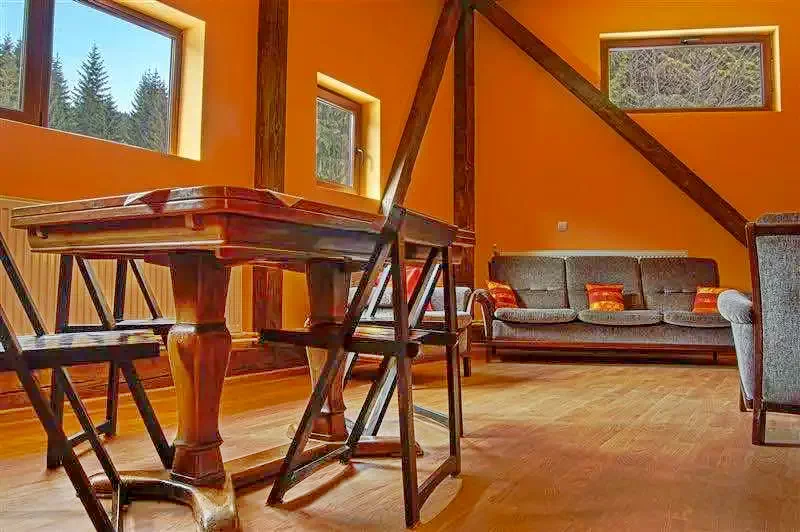 Hargitafürdő Szállás | Motel (K0373-26) A kép szerzői jogvédelem alatt állhat. Javasolt a kapcsolatfelvétel a jog tulajdonossal.