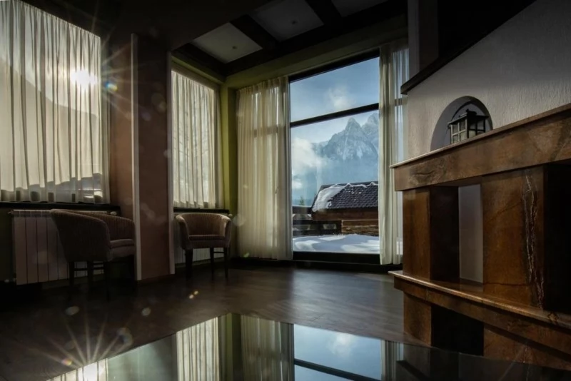 Bușteni Szállás | Motel (K1445-20) A kép szerzői jogvédelem alatt állhat. Javasolt a kapcsolatfelvétel a jog tulajdonossal.