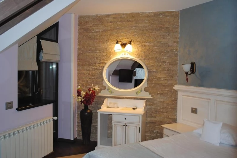 Bușteni Szállás | Motel (K1445-22) A kép szerzői jogvédelem alatt állhat. Javasolt a kapcsolatfelvétel a jog tulajdonossal.