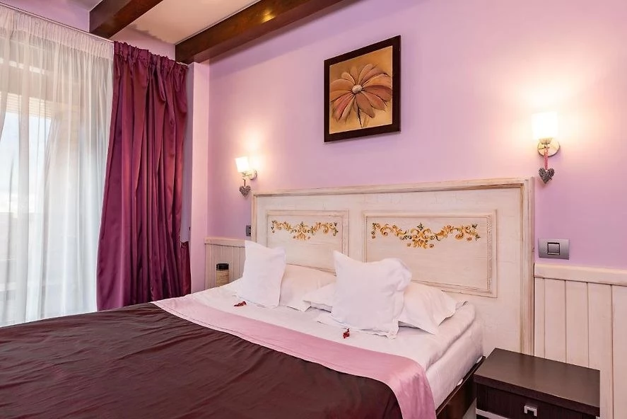 Bușteni Szállás | Motel (K1445-24) A kép szerzői jogvédelem alatt állhat. Javasolt a kapcsolatfelvétel a jog tulajdonossal.