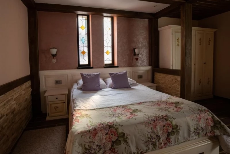 Bușteni Szállás | Motel (K1445-27) A kép szerzői jogvédelem alatt állhat. Javasolt a kapcsolatfelvétel a jog tulajdonossal.