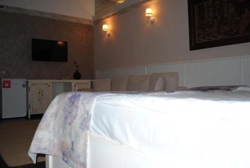 Bușteni Szállás | Motel (K1445-29) A kép szerzői jogvédelem alatt állhat. Javasolt a kapcsolatfelvétel a jog tulajdonossal.