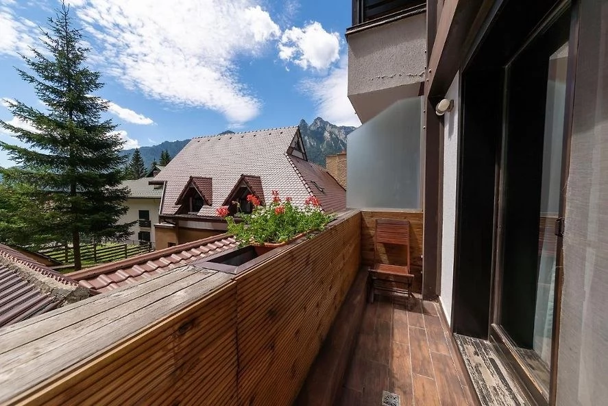 Bușteni Szállás | Motel (K1445-42) A kép szerzői jogvédelem alatt állhat. Javasolt a kapcsolatfelvétel a jog tulajdonossal.