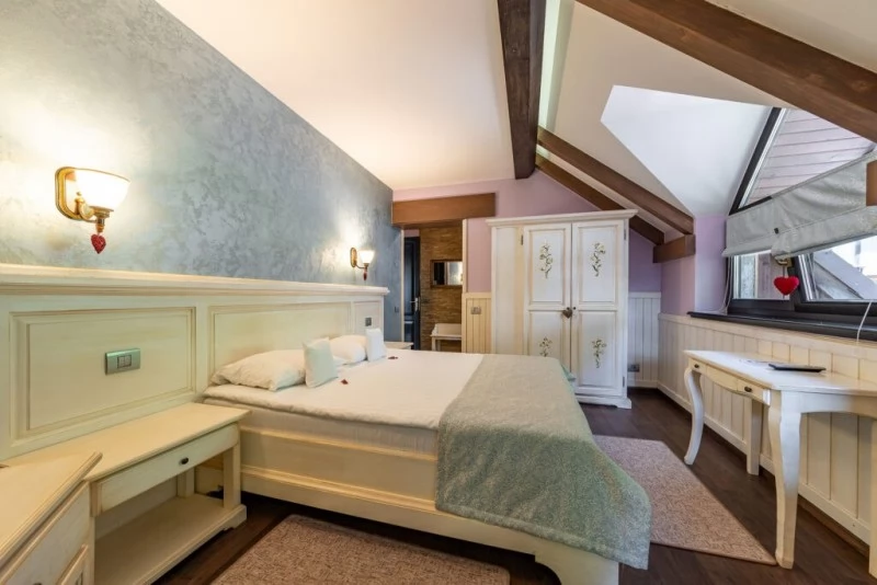 Bușteni Szállás | Motel (K1445-46) A kép szerzői jogvédelem alatt állhat. Javasolt a kapcsolatfelvétel a jog tulajdonossal.