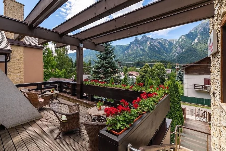 Bușteni Szállás | Motel (K1445-66) A kép szerzői jogvédelem alatt állhat. Javasolt a kapcsolatfelvétel a jog tulajdonossal.