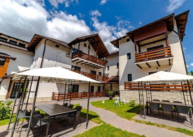 Bușteni Cazare | Aparthotel (K1583-100) Imaginea poate fi supusă drepturilor de autor. Se recomandă contactarea titularului drepturilor.