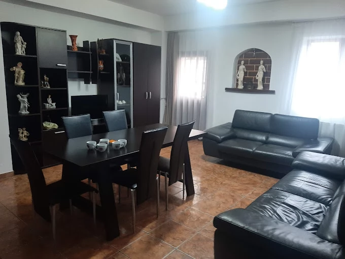 Kercisóra Szállás | Motel (K1487-2) A kép szerzői jogvédelem alatt állhat. Javasolt a kapcsolatfelvétel a jog tulajdonossal.