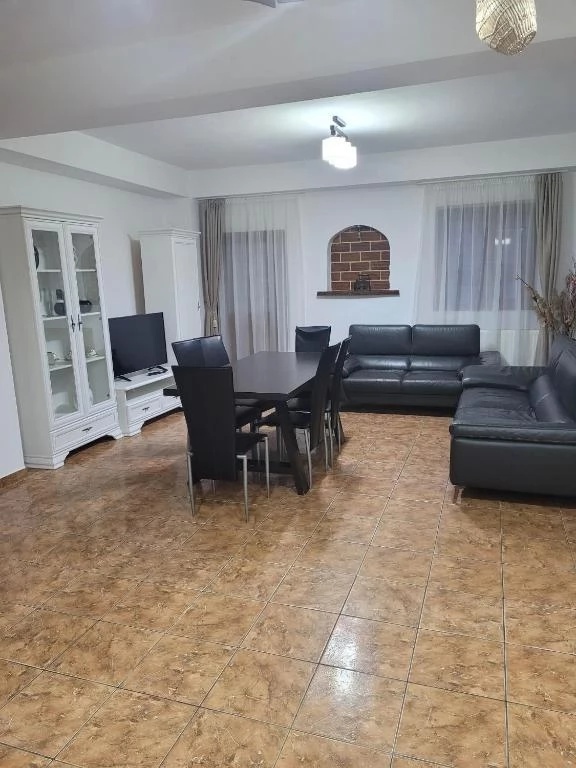 Cârțișoara Cazare | Motel (K1487-4) Imaginea poate fi supusă drepturilor de autor. Se recomandă contactarea titularului drepturilor.