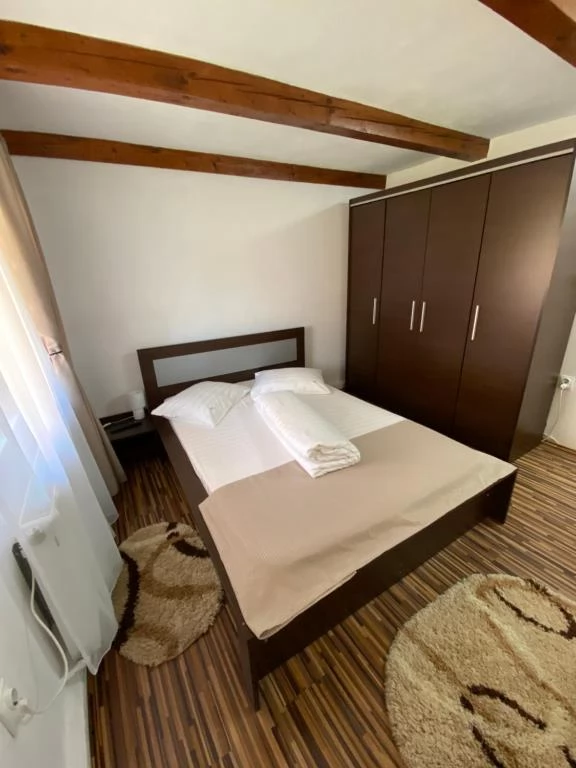 Cârțișoara Cazare | Motel (K1487-12) Imaginea poate fi supusă drepturilor de autor. Se recomandă contactarea titularului drepturilor.