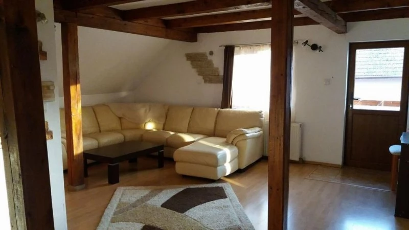 Cârțișoara Cazare | Motel (K1487-23) Imaginea poate fi supusă drepturilor de autor. Se recomandă contactarea titularului drepturilor.