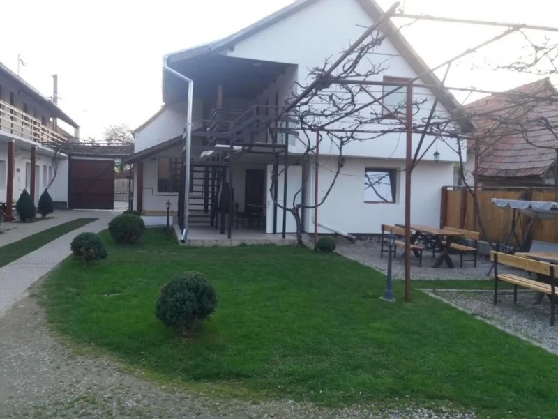 Cârțișoara Cazare | Motel (K1487-26) Imaginea poate fi supusă drepturilor de autor. Se recomandă contactarea titularului drepturilor.