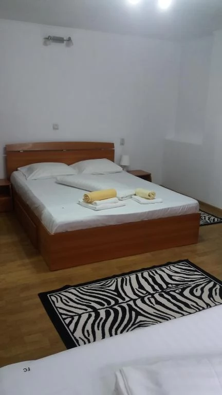 Kercisóra Szállás | Motel (K1487-32) A kép szerzői jogvédelem alatt állhat. Javasolt a kapcsolatfelvétel a jog tulajdonossal.