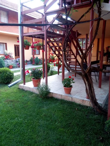 Kercisóra Szállás | Motel (K1487-59) A kép szerzői jogvédelem alatt állhat. Javasolt a kapcsolatfelvétel a jog tulajdonossal.