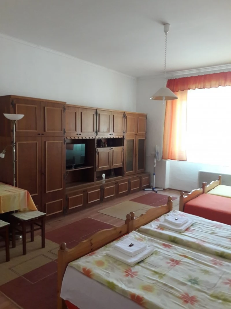 Gyula Szállás | Üdülőfalu (K0511-9) A kép szerzői jogvédelem alatt állhat. Javasolt a kapcsolatfelvétel a jog tulajdonossal.