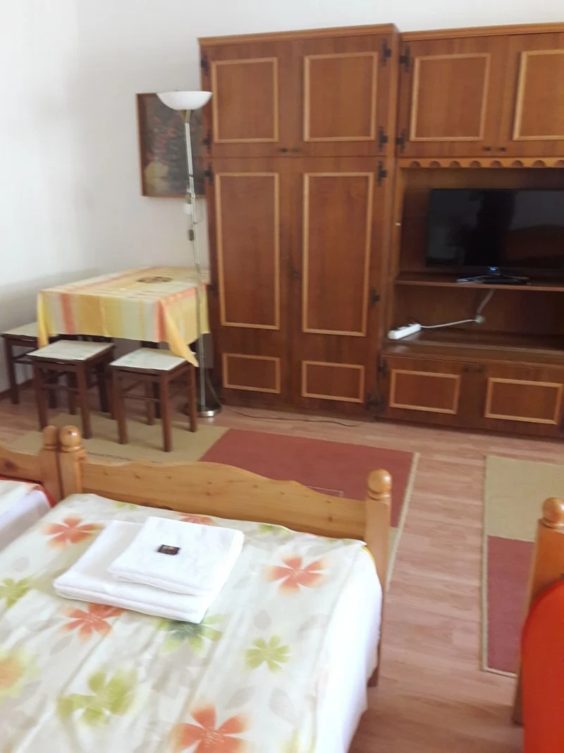 Gyula Szállás | Kulcsosház (K0511-10) A kép szerzői jogvédelem alatt állhat. Javasolt a kapcsolatfelvétel a jog tulajdonossal. Gyula Szállás | Kulcsosház (K0511-10) A kép szerzői jogvédelem alatt állhat. Javasolt a kapcsolatfelvétel a jog tulajdonossal.