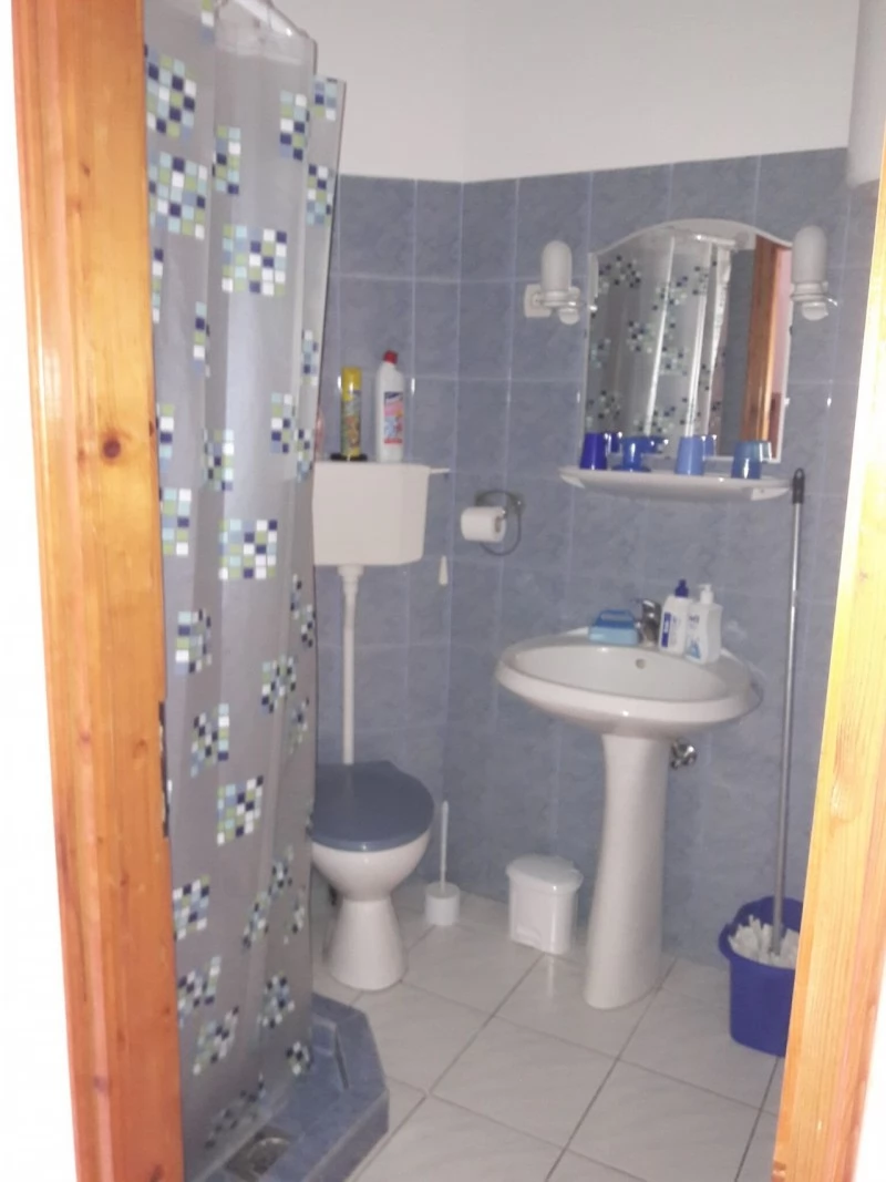 Jula Cazare | Sat de vacanță (K0511-20) Imaginea poate fi supusă drepturilor de autor. Se recomandă contactarea titularului drepturilor.