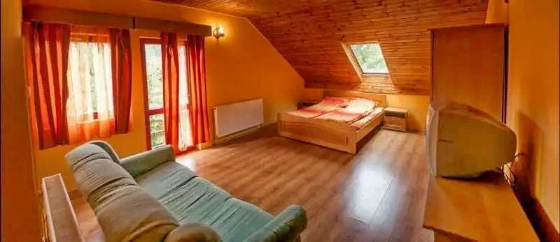 Cazare Gheorgheni - Cabana Csata Székely Tópart**| Gyergyószentmiklós - Csata Székely Tópart Kulcsosház**. Imaginea poate fi supusă drepturilor de autor. Se recomandă contactarea titularului drepturilor.