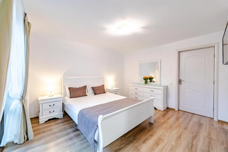 Bușteni Szállás | Apartmanhotel (K1583-12) A kép szerzői jogvédelem alatt állhat. Javasolt a kapcsolatfelvétel a jog tulajdonossal.