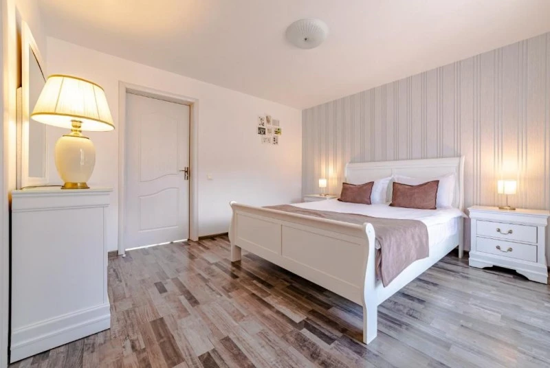 Bușteni Szállás | Hotel‑apartman (K1583-74) A kép szerzői jogvédelem alatt állhat. Javasolt a kapcsolatfelvétel a jog tulajdonossal.