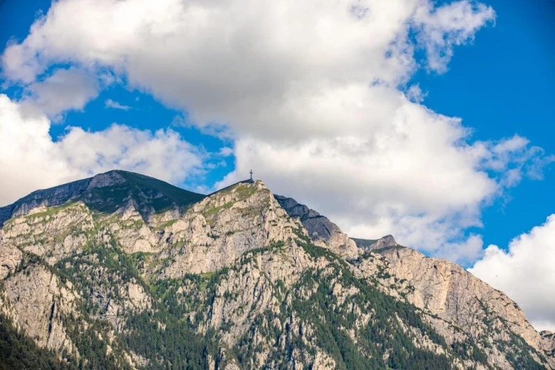 Bușteni Cazare | Han (K1583-82) Imaginea poate fi supusă drepturilor de autor. Se recomandă contactarea titularului drepturilor.