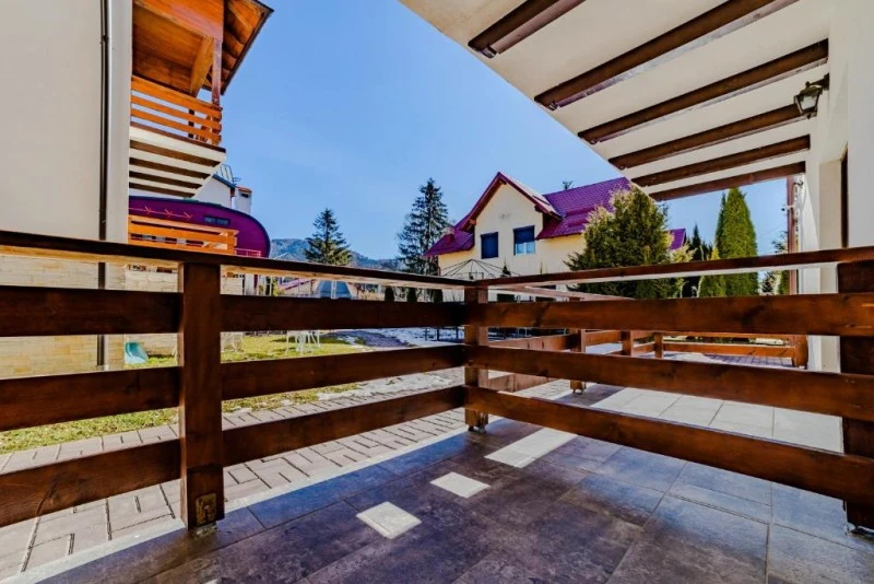 Bușteni Szállás | Hotel‑apartman (K1583-96) A kép szerzői jogvédelem alatt állhat. Javasolt a kapcsolatfelvétel a jog tulajdonossal.