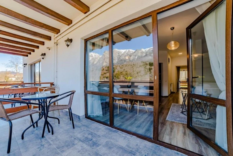 Bușteni Szállás | Hotel‑apartman (K1583-99) A kép szerzői jogvédelem alatt állhat. Javasolt a kapcsolatfelvétel a jog tulajdonossal.