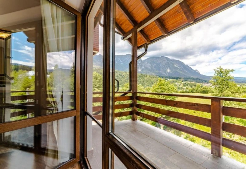 Bușteni Cazare | Han (K1582-101) Imaginea poate fi supusă drepturilor de autor. Se recomandă contactarea titularului drepturilor.