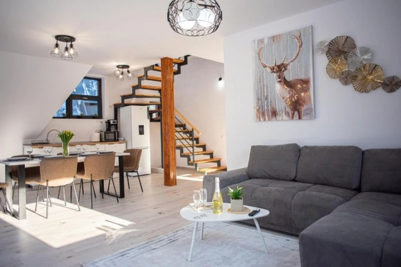 Bușteni Szállás | Hotel‑apartman (K1582-137) A kép szerzői jogvédelem alatt állhat. Javasolt a kapcsolatfelvétel a jog tulajdonossal.