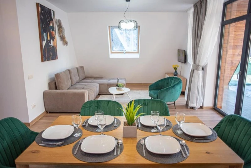 Bușteni Cazare | Hotel-apartament (K1582-157) Imaginea poate fi supusă drepturilor de autor. Se recomandă contactarea titularului drepturilor.