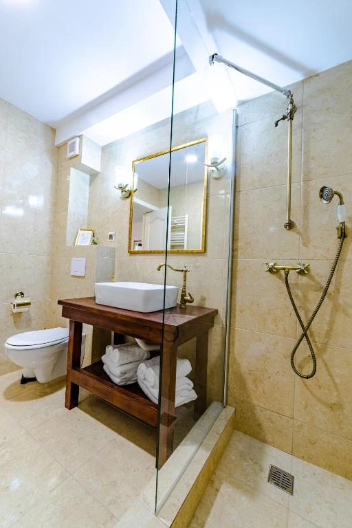 Bușteni Szállás | Hotel‑apartman (K1584-27) A kép szerzői jogvédelem alatt állhat. Javasolt a kapcsolatfelvétel a jog tulajdonossal.