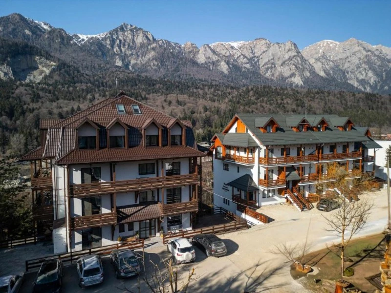 Bușteni Cazare | Hotel-apartament (K1584-70) Imaginea poate fi supusă drepturilor de autor. Se recomandă contactarea titularului drepturilor.