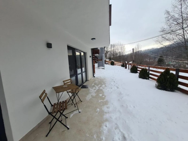 Bușteni Cazare | Aparthotel (K1585-27) Imaginea poate fi supusă drepturilor de autor. Se recomandă contactarea titularului drepturilor.