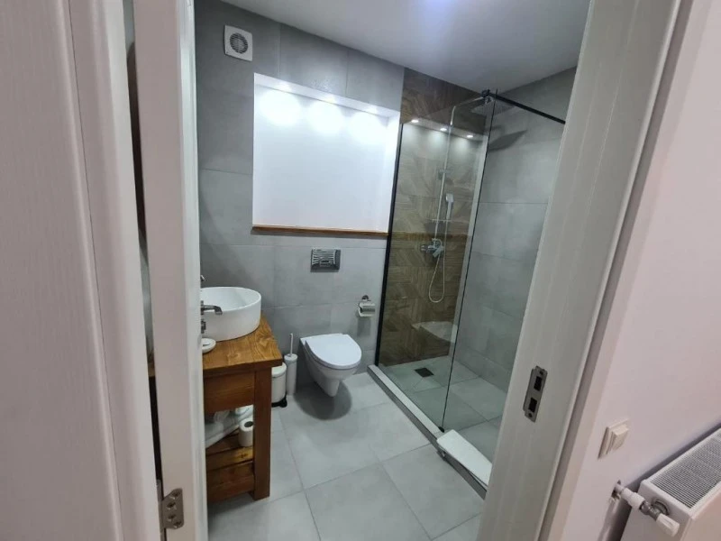 Bușteni Szállás | Hotel‑apartman (K1585-34) A kép szerzői jogvédelem alatt állhat. Javasolt a kapcsolatfelvétel a jog tulajdonossal.