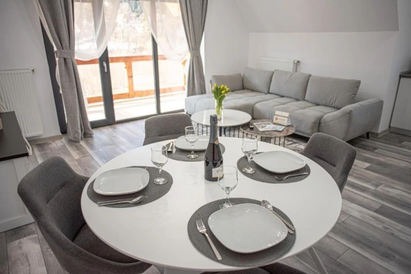 Bușteni Szállás | Hotel‑apartman (K1585-58) A kép szerzői jogvédelem alatt állhat. Javasolt a kapcsolatfelvétel a jog tulajdonossal.