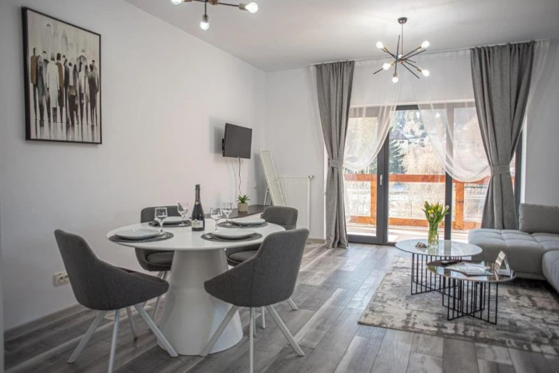 Bușteni Cazare | Hotel-apartament (K1585-65) Imaginea poate fi supusă drepturilor de autor. Se recomandă contactarea titularului drepturilor.