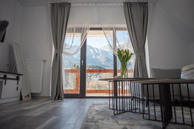 Bușteni Cazare | Hotel-apartament (K1585-69) Imaginea poate fi supusă drepturilor de autor. Se recomandă contactarea titularului drepturilor.