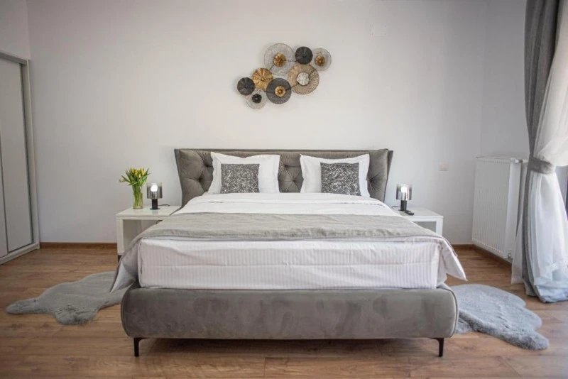 Bușteni Cazare | Hotel-apartament (K1586-11) Imaginea poate fi supusă drepturilor de autor. Se recomandă contactarea titularului drepturilor.