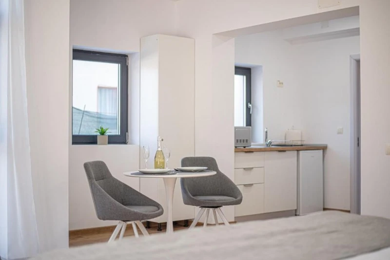 Bușteni Cazare | Hotel-apartament (K1586-13) Imaginea poate fi supusă drepturilor de autor. Se recomandă contactarea titularului drepturilor.