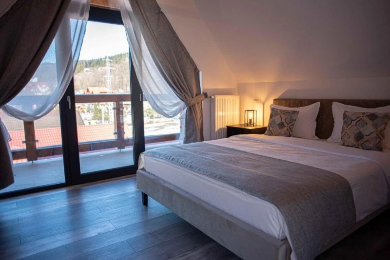 Bușteni Cazare | Hotel-apartament (K1586-20) Imaginea poate fi supusă drepturilor de autor. Se recomandă contactarea titularului drepturilor.