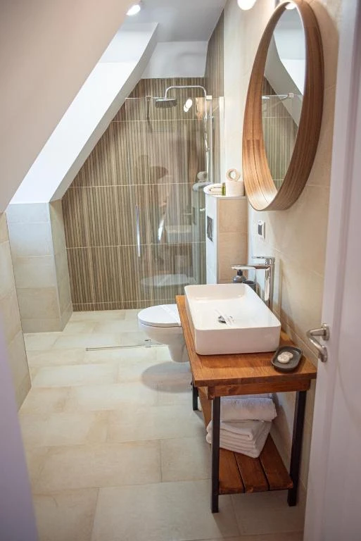 Bușteni Szállás | Hotel‑apartman (K1586-27) A kép szerzői jogvédelem alatt állhat. Javasolt a kapcsolatfelvétel a jog tulajdonossal.