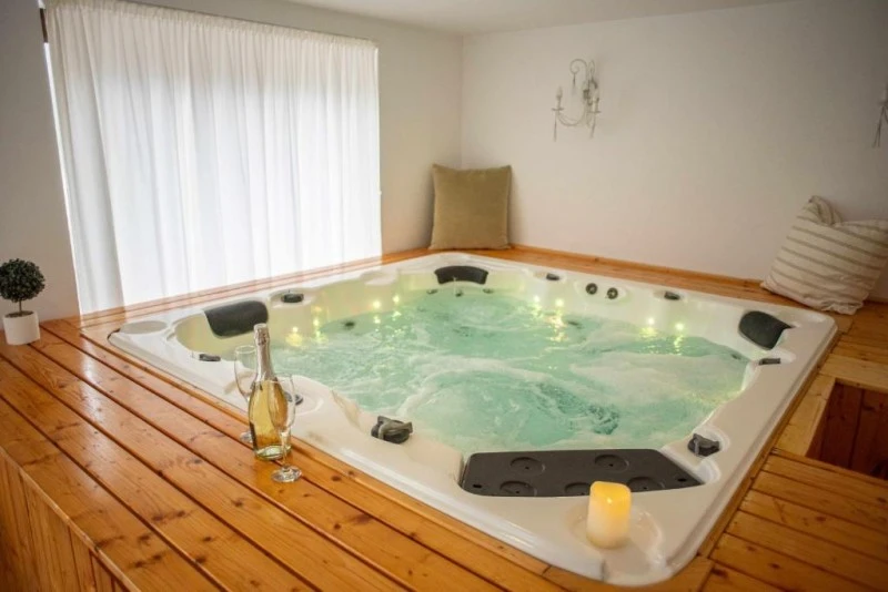 Bușteni Cazare | Hotel-apartament (K1586-42) Imaginea poate fi supusă drepturilor de autor. Se recomandă contactarea titularului drepturilor.