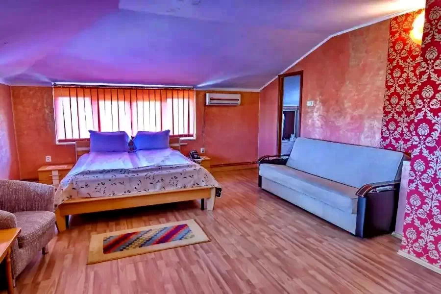 Sighetu Marmației Cazare | Motel (K0821-11) Imaginea poate fi supusă drepturilor de autor. Se recomandă contactarea titularului drepturilor.