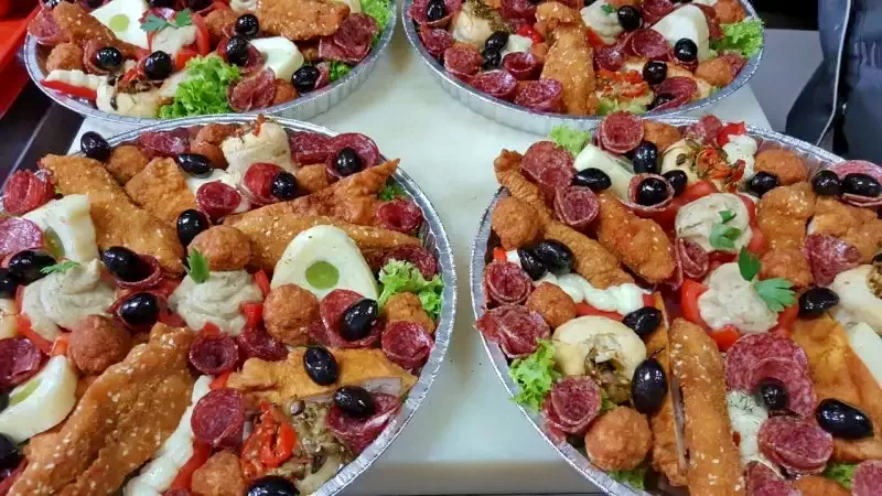 Kolozsvár Szállás | Hotel** (K1388-6) A kép szerzői jogvédelem alatt állhat. Javasolt a kapcsolatfelvétel a jog tulajdonossal. Kolozsvár Szállás | Hotel** (K1388-6) A kép szerzői jogvédelem alatt állhat. Javasolt a kapcsolatfelvétel a jog tulajdonossal.