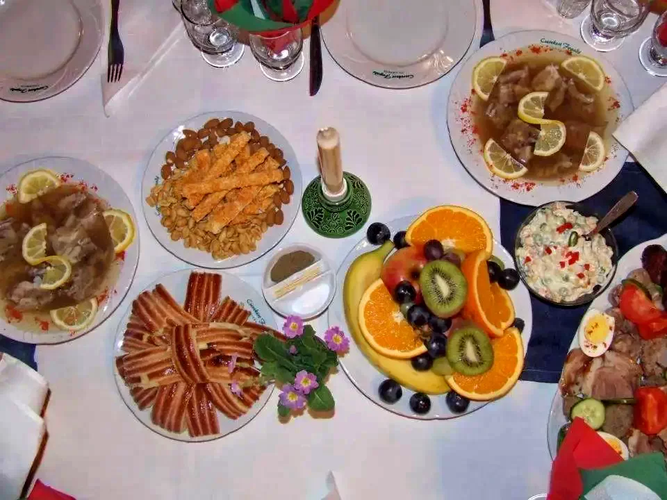 Racu Cazare | Căsuțe tip camping (K0083-4) Imaginea poate fi supusă drepturilor de autor. Se recomandă contactarea titularului drepturilor.