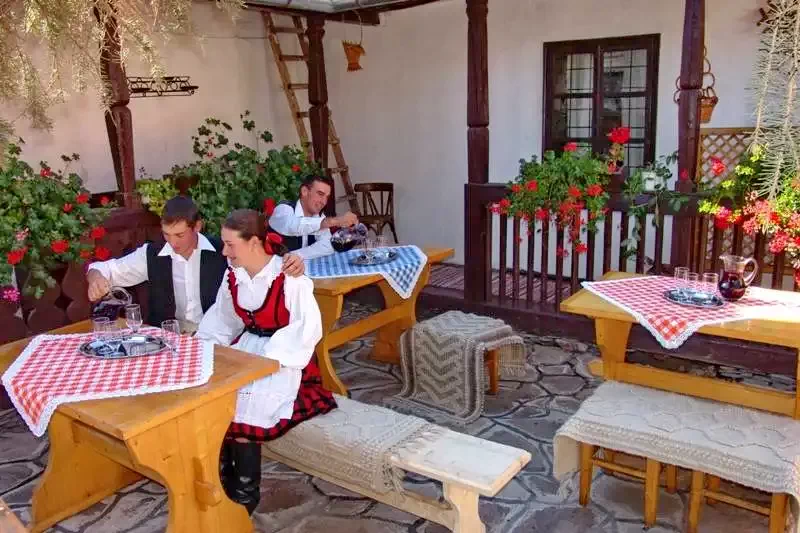 Csíkrákos Szállás | Fogadó (K0083-9) A kép szerzői jogvédelem alatt állhat. Javasolt a kapcsolatfelvétel a jog tulajdonossal.