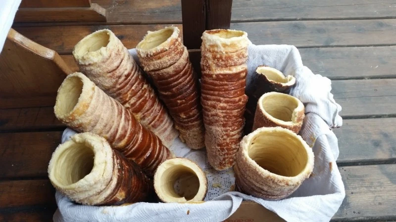 Racu Cazare | Căsuțe tip camping (K0083-38) Imaginea poate fi supusă drepturilor de autor. Se recomandă contactarea titularului drepturilor.